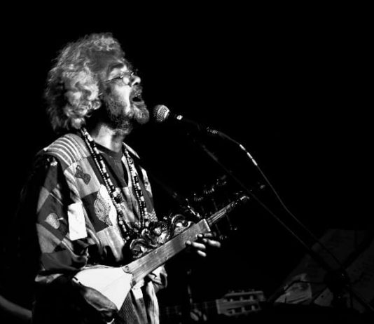 পবন দাস: প্রাচ্য পেরিয়ে পশ্চিমাদের মন জয় করেছে যে বাউল