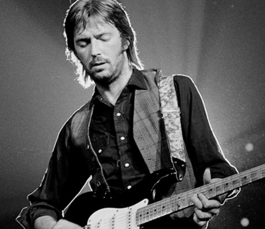 ক্লাপ্টনই ঈশ্বর!