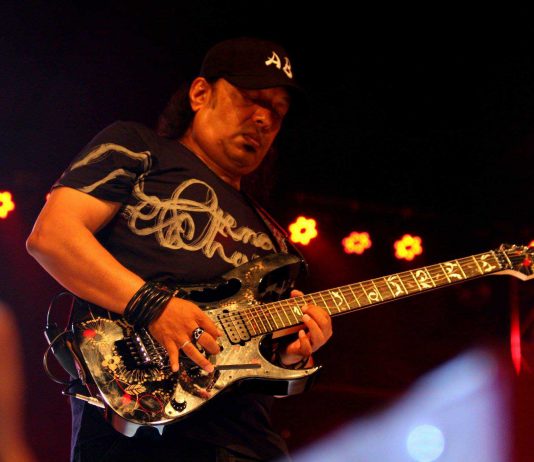 Country’s First Ever Online Music Archive for Ayub Bachchu Unveils