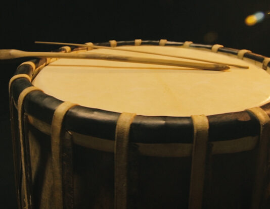 ‘Dhak’ to ‘Dundun’: Tradition, caste and colonialism in percussions dhak Bengali percussion musophia